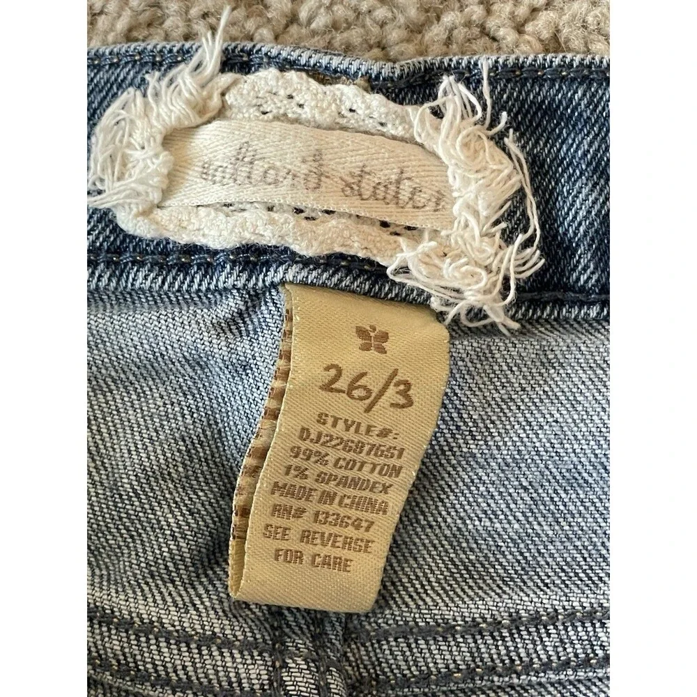 Altar'd State Distressed Jeans Women’s Size‎ 26 - Picture 5 of 5